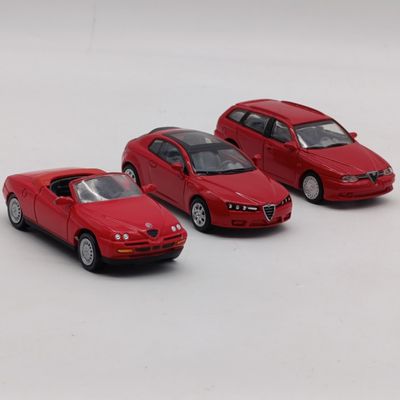Lot of 3 Alfa Romeo die-cast model cars - Scale 1/43