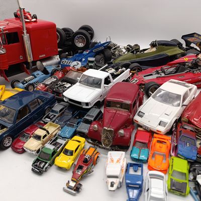 Large lot of toy car parts and spares - die-cast and plastic model kits