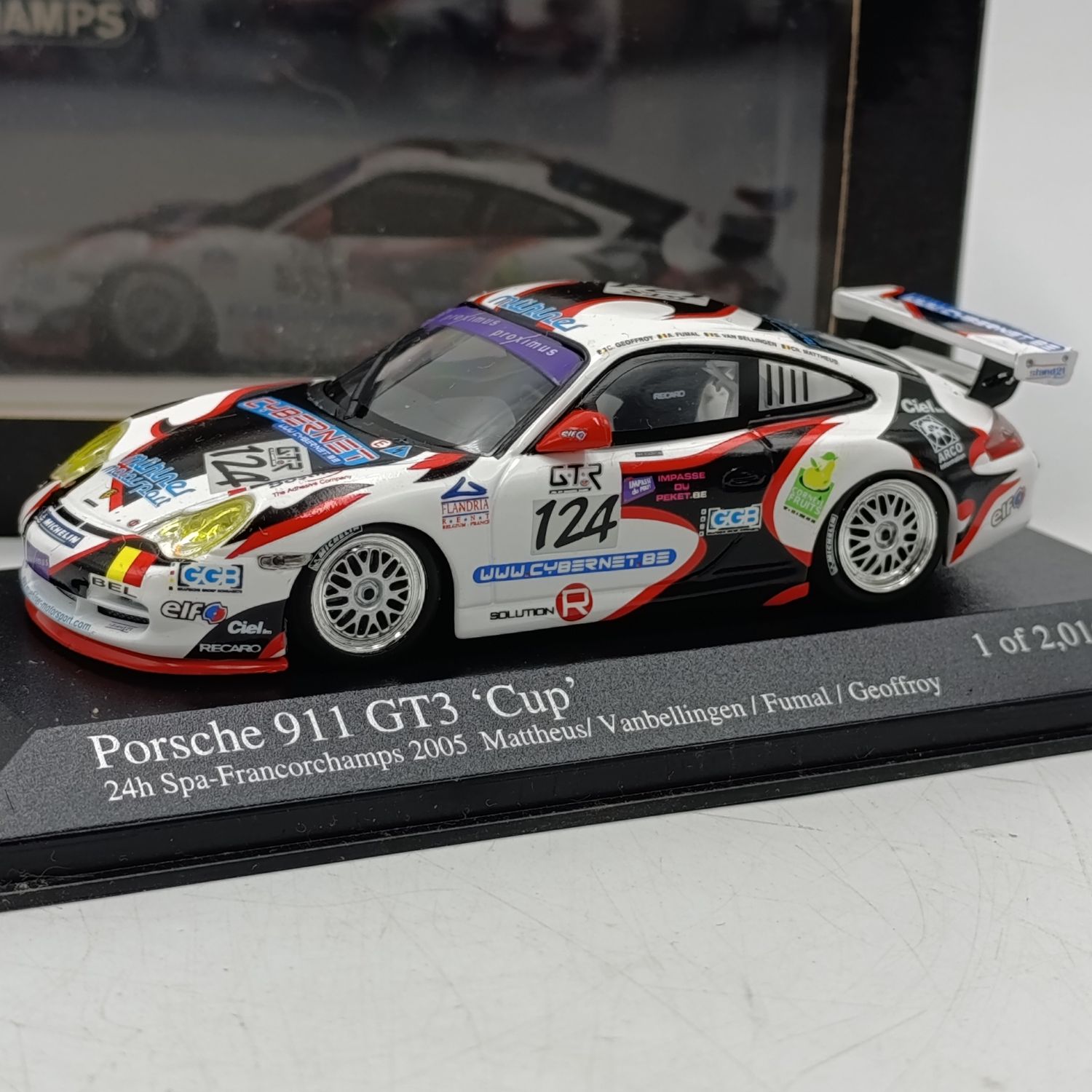 MiniChamps Porsche 911 GT3 Cup #124 Spa-Francorchamps race car model - scale 1/43