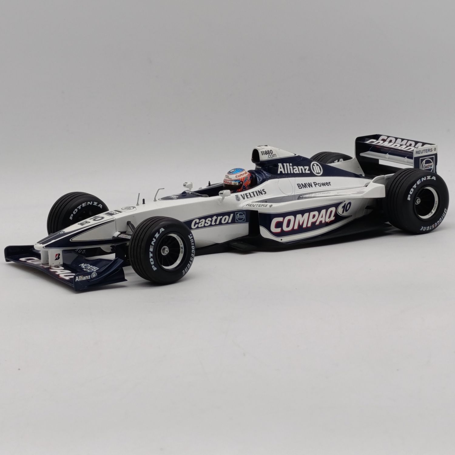 MiniChamps 2000 Williams BMW FW22 #10 Formula 1 race car model - Antenna missing - scale 1/18