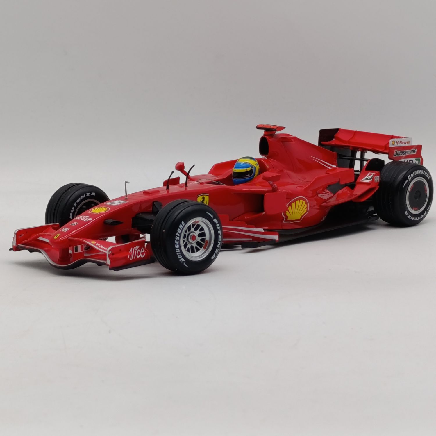 Hot Wheels Ferrari F2007 F1 die-cast racing model car #5 - some parts repaired - scale 1/18