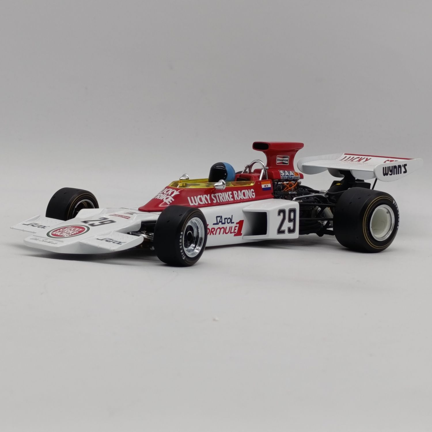 Exoto Lotus Type 72 Formula 1 car #22 Dave Charlton (South Africa) die-cast model car - scale 1/18