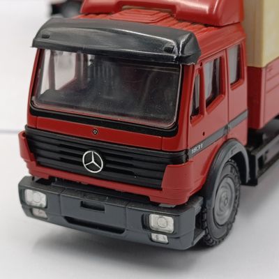 NZG Modells No.314 Mercedes-Benz 1831 die-cast truck and trailer