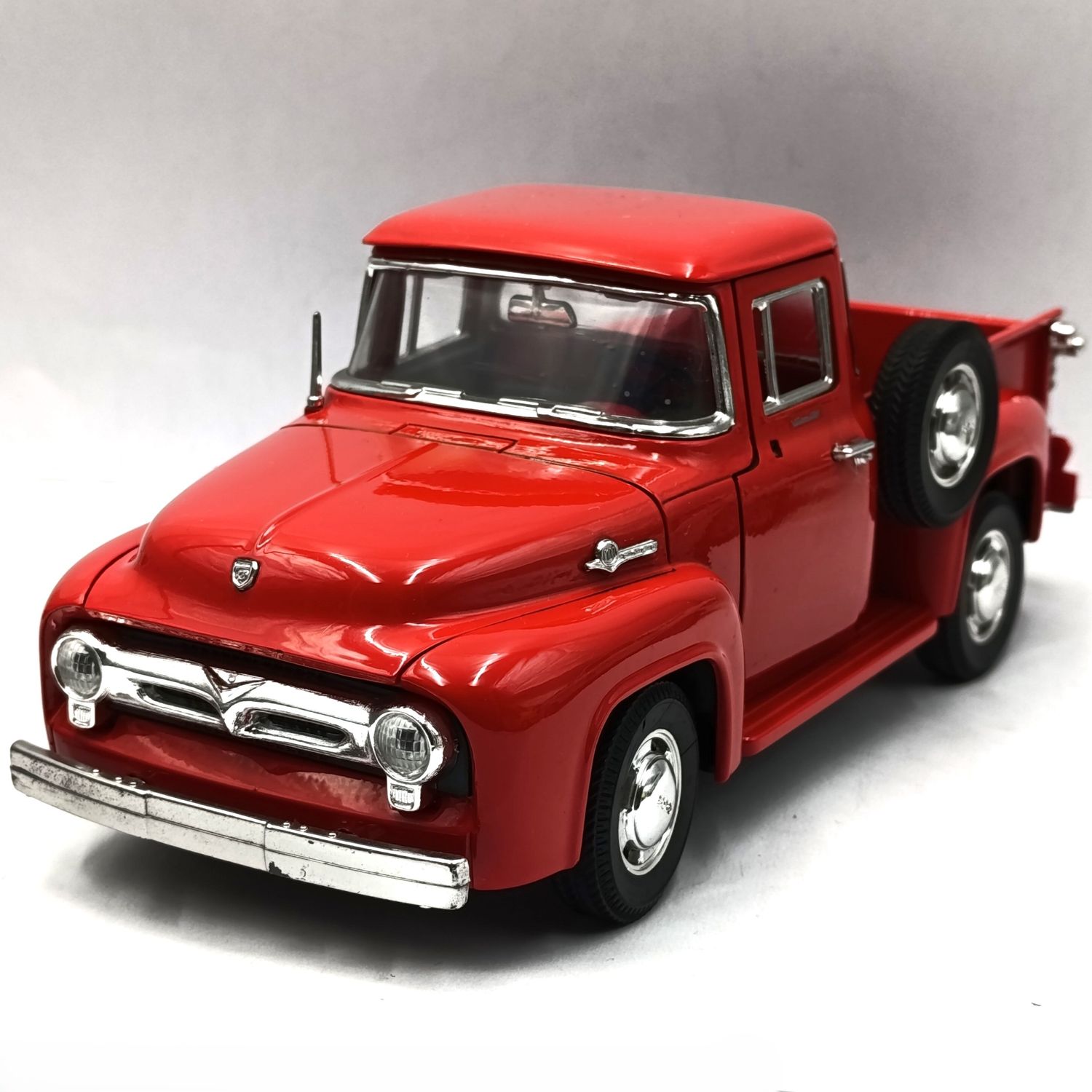 MIRA 1953 Ford F100 pickup truck die-cast model - mirrors missing - scale 1/18