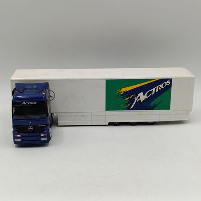 NZG Modelle No.422 Mercedes-Benz 1857 die-cast truck and trailer - horn missing