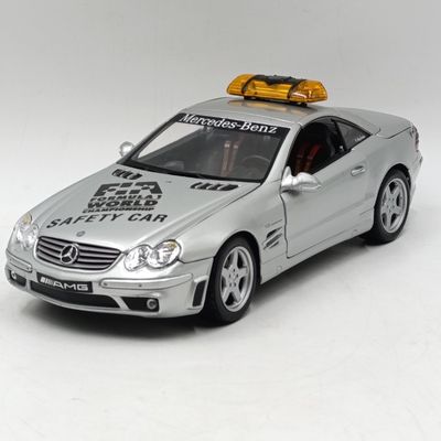 Maisto Mercedes-Benz SL55 AMG Formula 1 Safety car die-cast model - scale 1/18