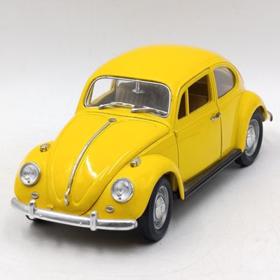 Road Tough 1967 Volkswagen Beetle die-cast model car - scale 1/18