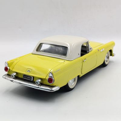 Road Tough 1955 Ford Thunderbird die-cast model car - scale 1/18
