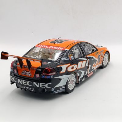 Classic Carlectables Holden Commodore #16 V8 Supercar die-cast racing model - Rear wing repaired, mirror missing - scale 1/18