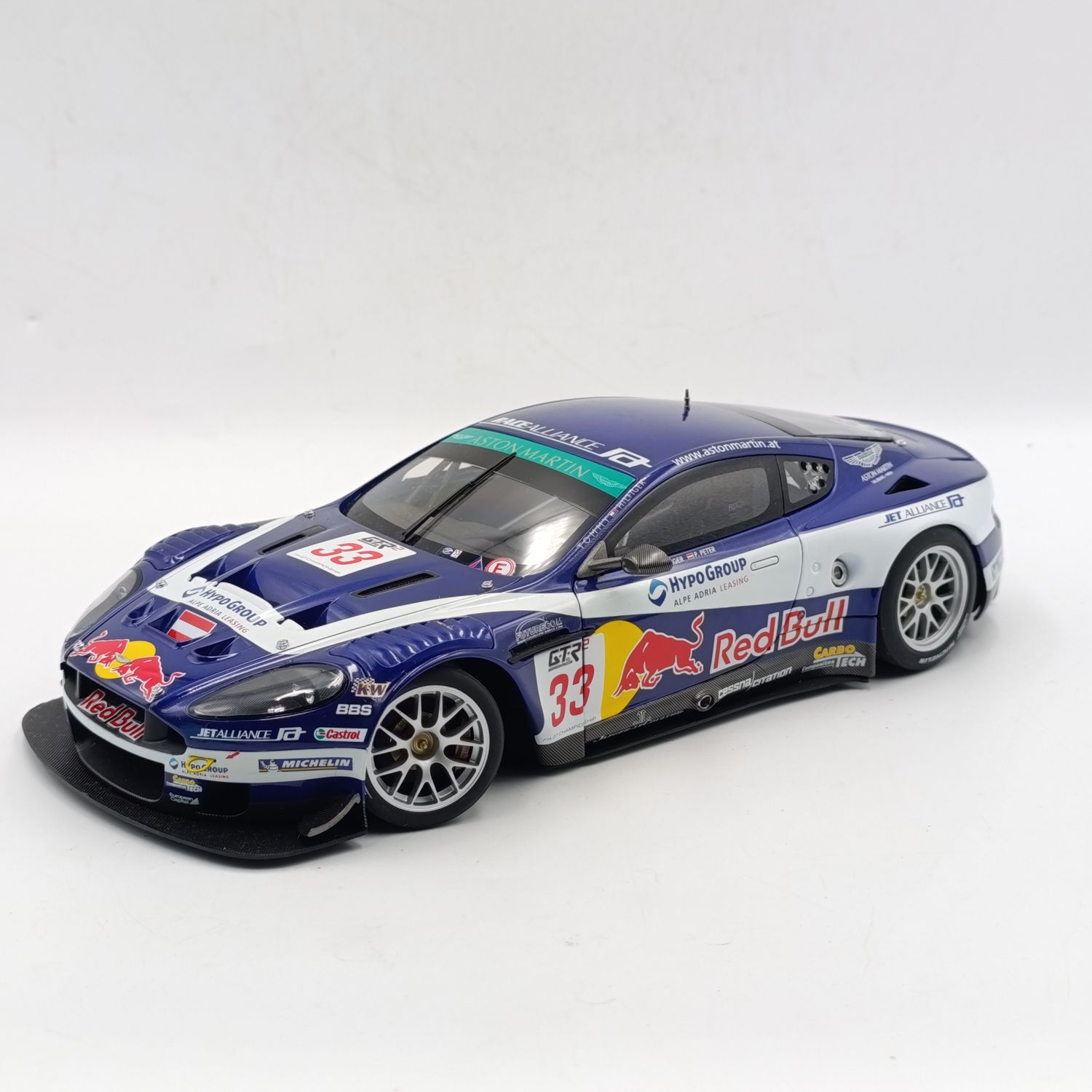 AutoArt Aston Martin DBR9 #33 GTR2 die-cast racing model car - rear spoiler and mirror missing - scale 1/18