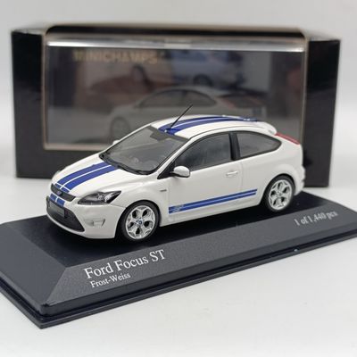 MiniChamps 2008 Ford Focus ST die-cast model car - scale 1/43