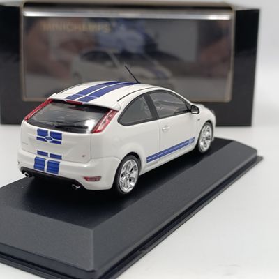 MiniChamps 2008 Ford Focus ST die-cast model car - scale 1/43