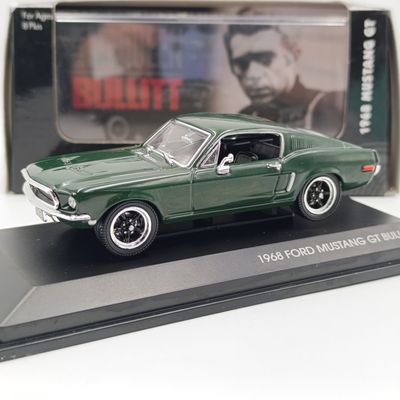 Steve McQueen Bullitt 1968 Ford Mustang GT die-cast model car - scale 1/43