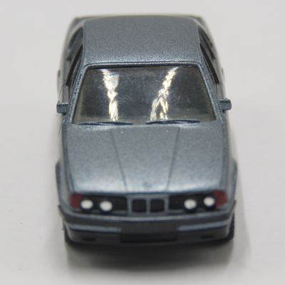 Herpa HO-Scale BMW 535i (E34) plastic model car - scale 1/87