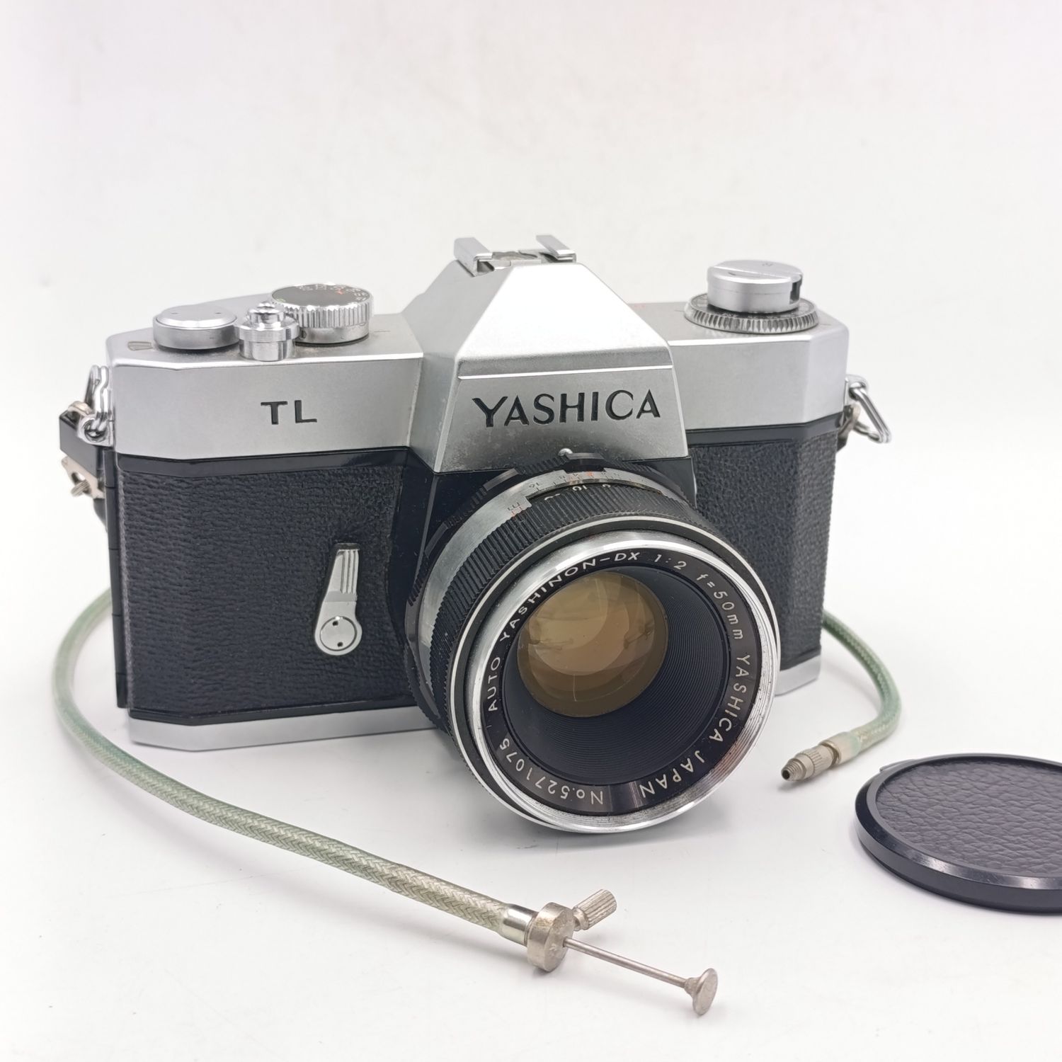 Vintage Yashica TL 35mm camera with 50mm lens - shutter firing on all speeds