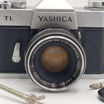 Vintage Yashica TL 35mm camera with 50mm lens - shutter firing on all speeds