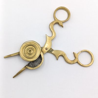 Vintage brass Candle wick cutter / snuffer