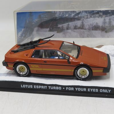 James Bond 007 Lotus Esprit Turbo die-cast model car - For Your Eyes Only - scale 1/43