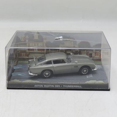 James Bond 007 Aston Martin DB5 die-cast model car - Thunderball - scale 1/43 - Case Cracked