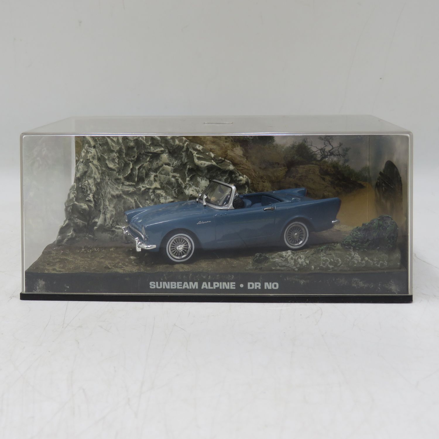 James Bond 007 Sunbeam Alpine die-cast model Car - Dr No - scale 1-43