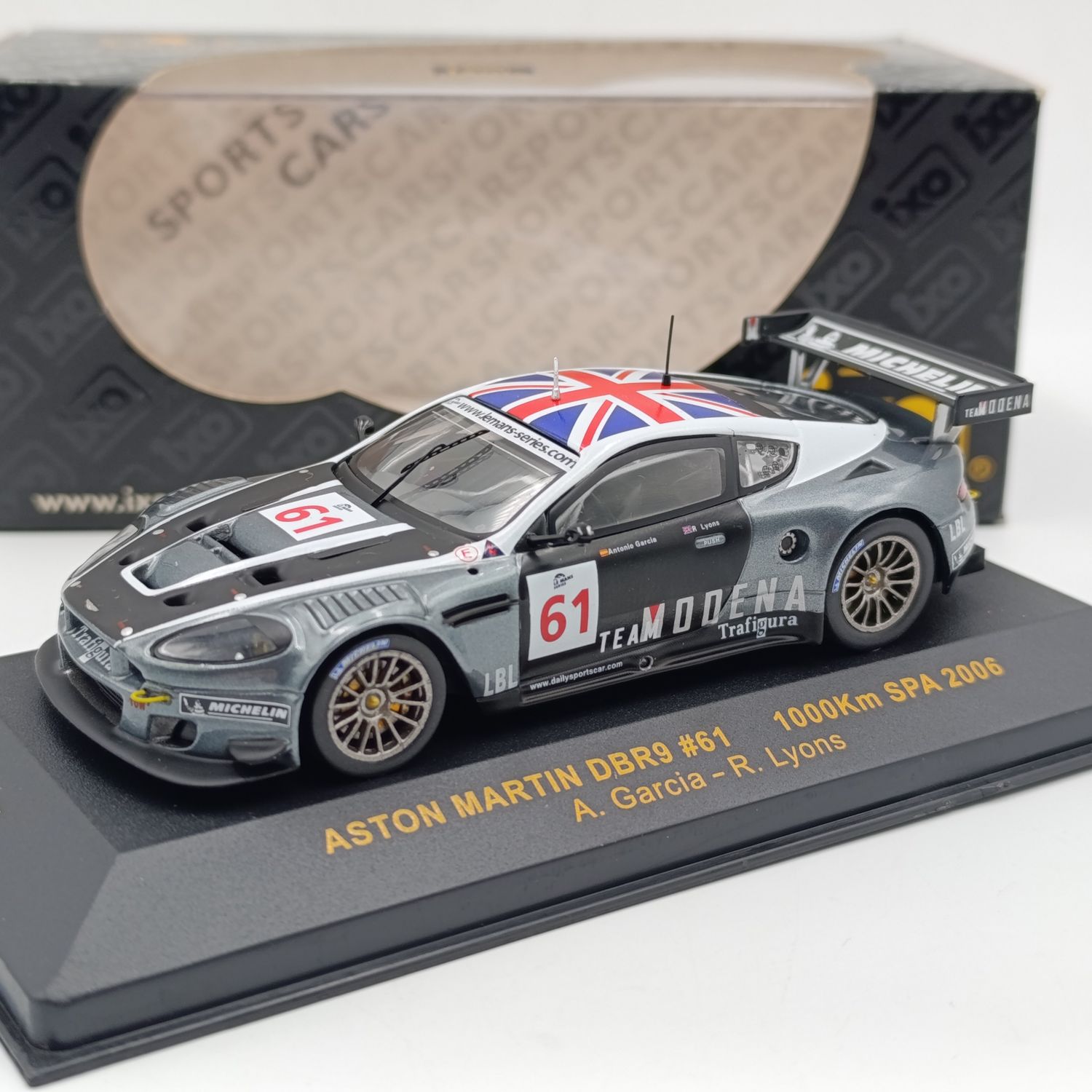 IXO Models Aston Martin DBR9 #61 1000km SPA 2006 race car model - scale 1/43