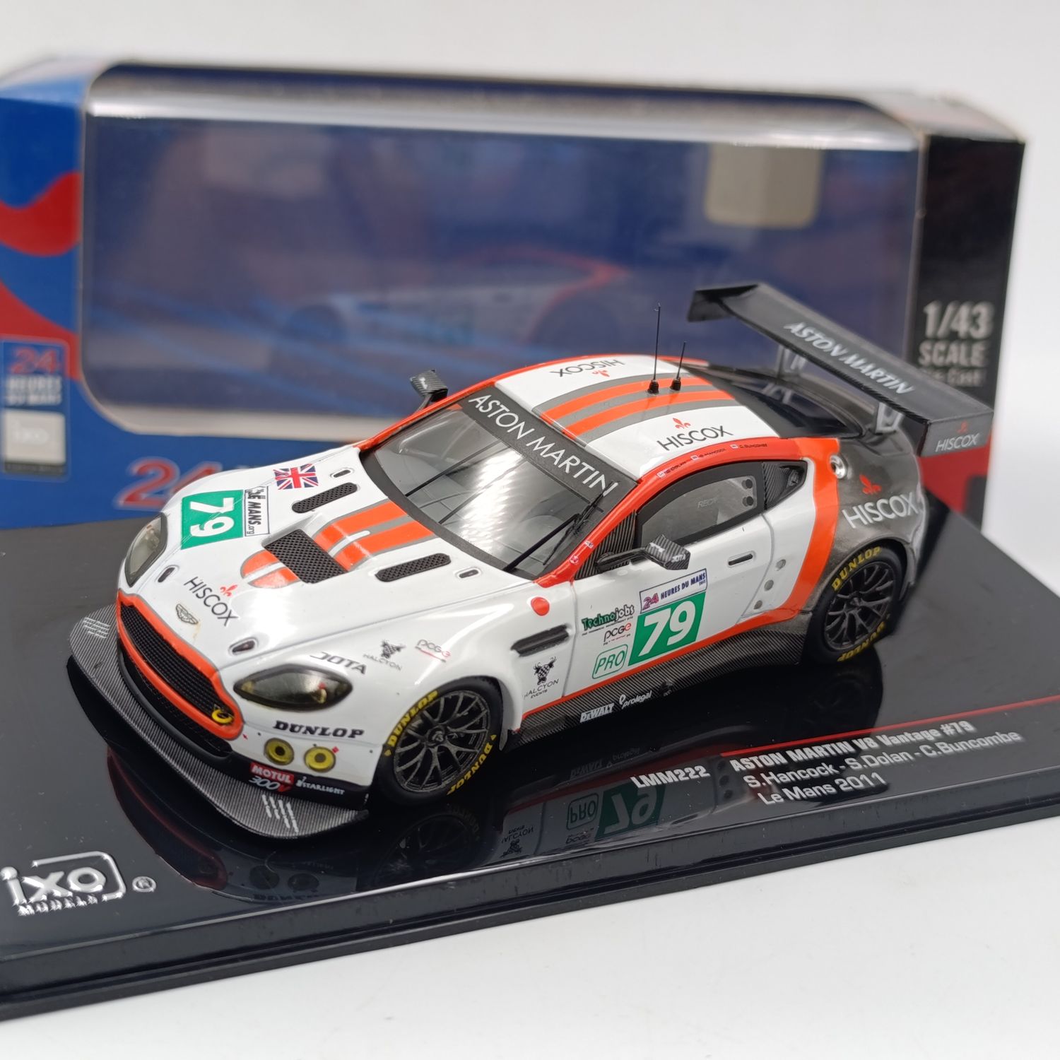IXO Models Aston Martin V8 Vantage #79 Le Mans 2011 race car model - scale 1/43