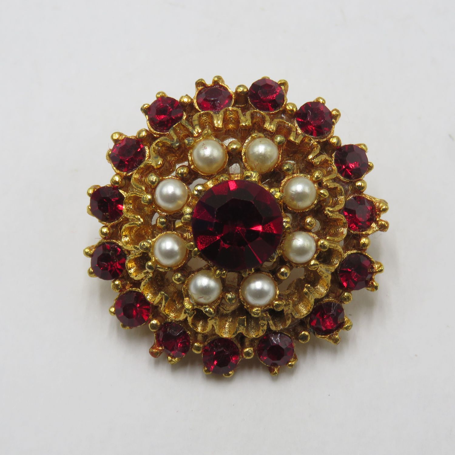 Mid century (1950's ) Garnet crystal tudor type brooch