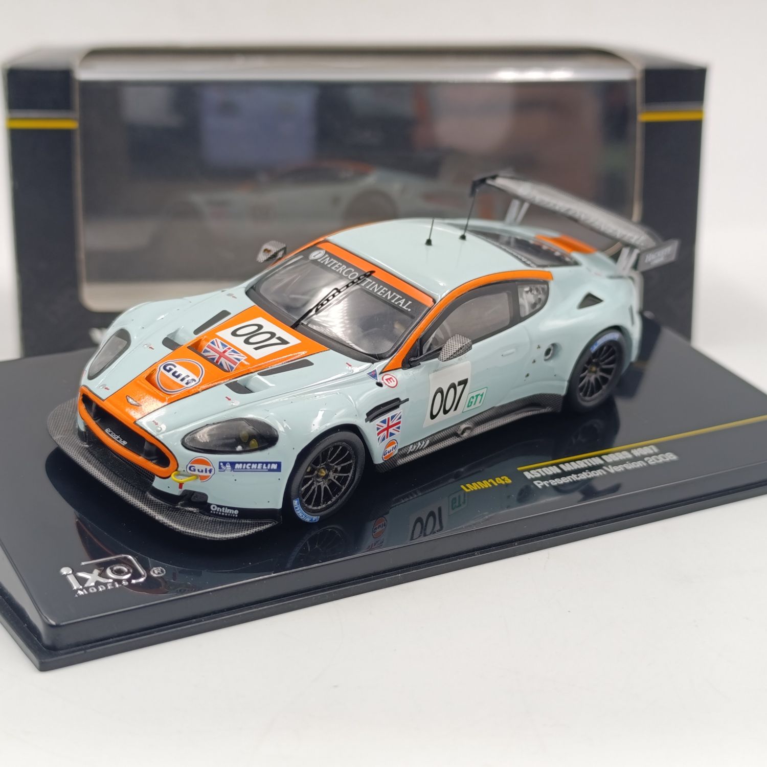 IXO Models Aston Martin DBR9 #007 Gulf Presentation version 2008 race car model - scale 1/43