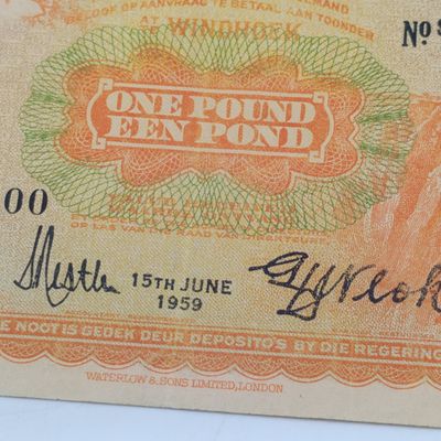 South West African Standard Bank One Pound banknote - 15 June 1959 - Creases and small center mark
