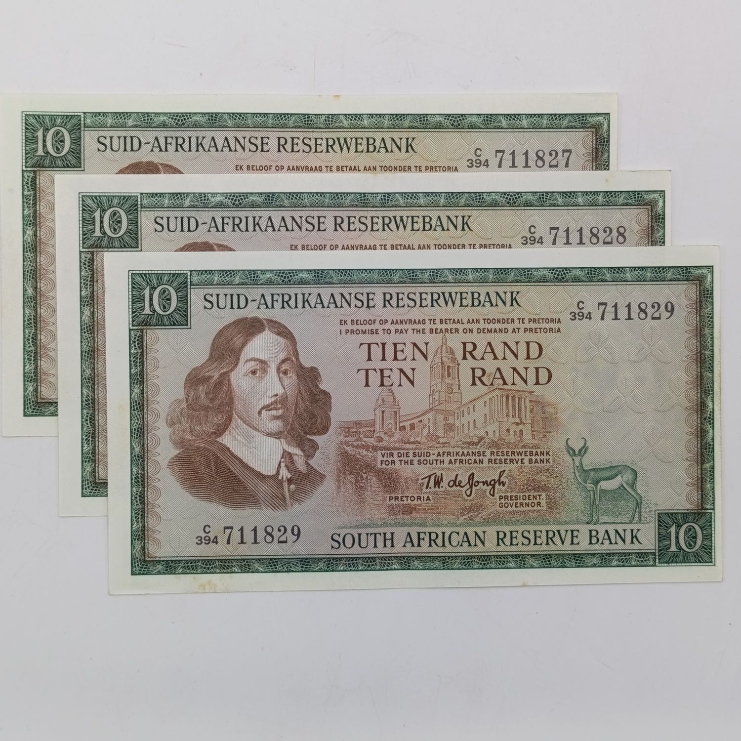 TW de Jongh 3rd issue lot of 3 R10 notes - consecutive numbers
