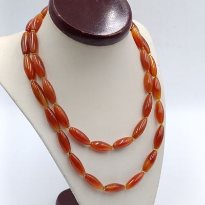 Vintage carnelian stone necklace - 38 beads - weighs 77 grams