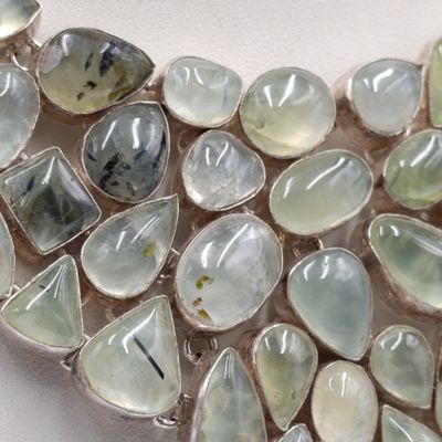 Handmade sterling silver prehnite necklace - total weight 125.5 grams