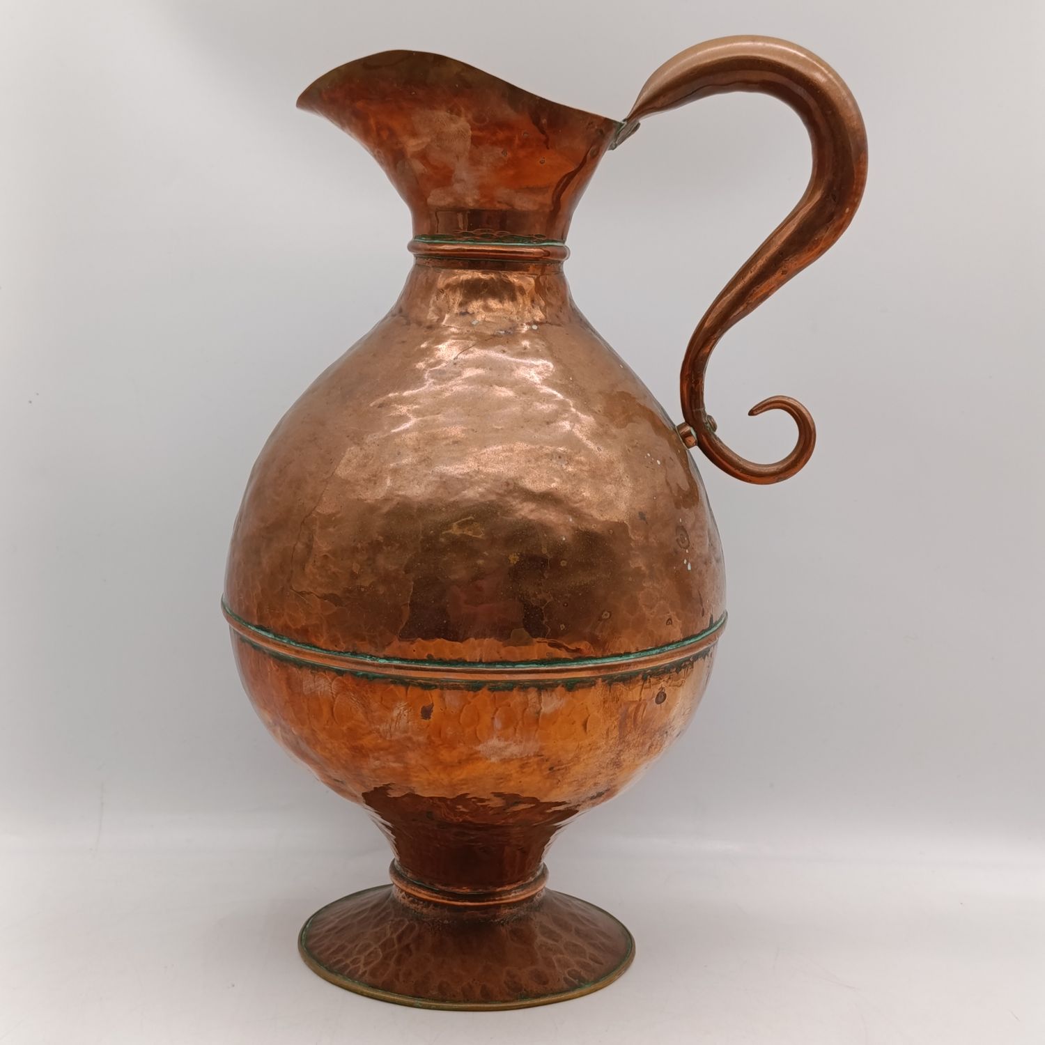 Vintage French hammered copper pitcher - 36cm high