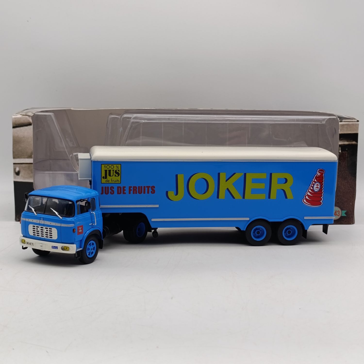 IXO Berliet TR12 semi-trailer truck diecast model in box - scale 1/43