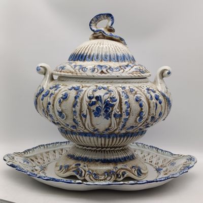 Vintage Alfal Portugal Porcelain 3-piece lidded Tureen with tray - marked Alfal 6060