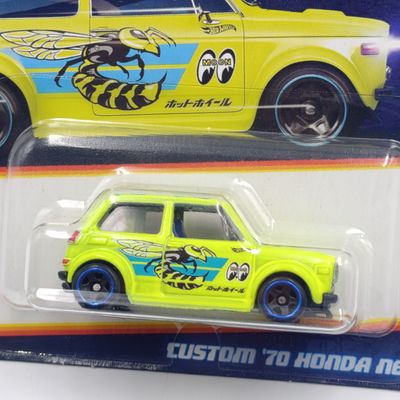 Hot Wheels Neon Speeders Custom '70 Honda N600 die-cast car - sealed