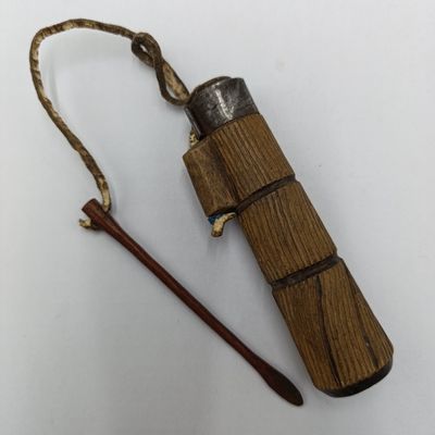 Vintage wooden snuff holder with snuff spoon/spike
