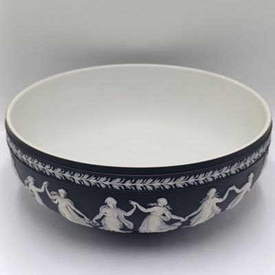 Large vintage black Wedgwood porcelain bowl - minor chip on rim