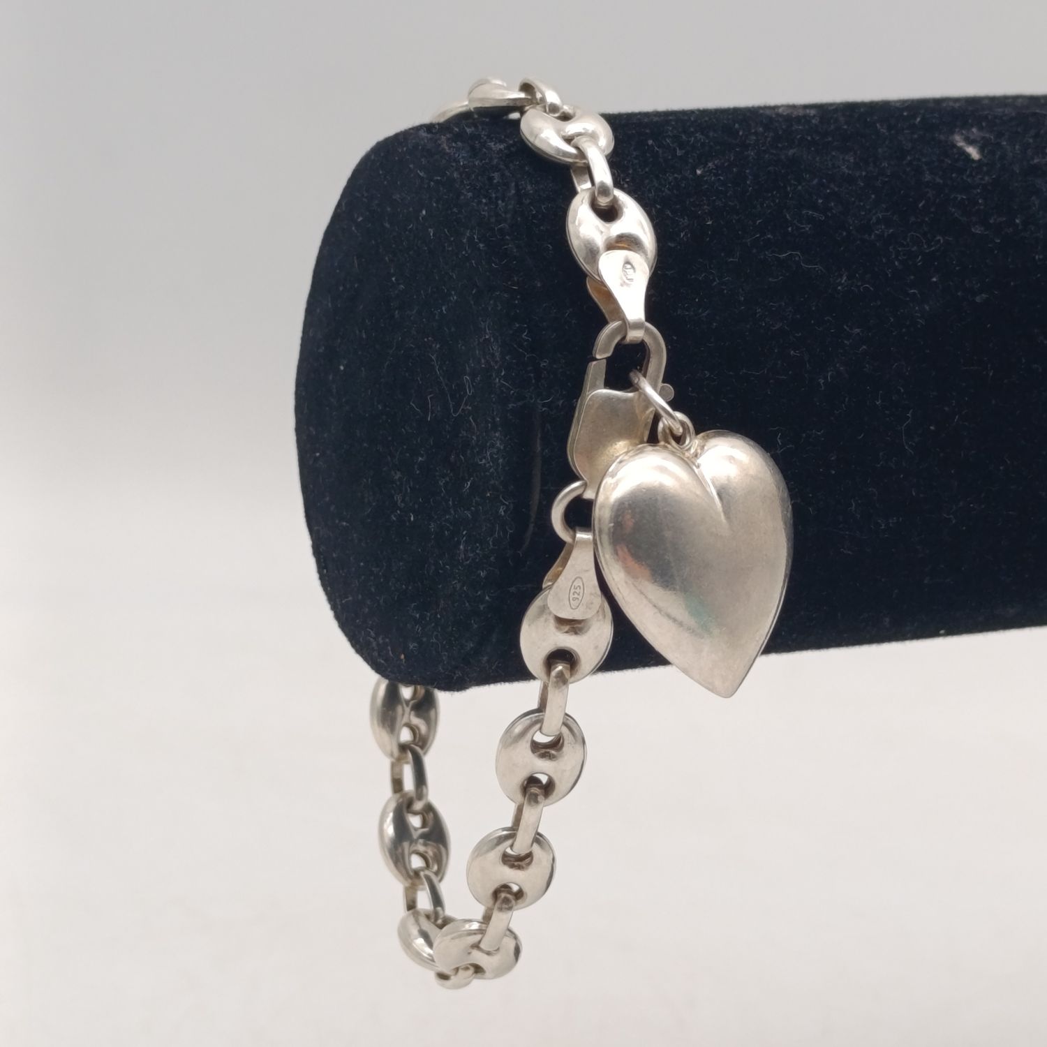 Vintage sterling silver bracelet with heart charm/pendant - weighs 17.2 grams