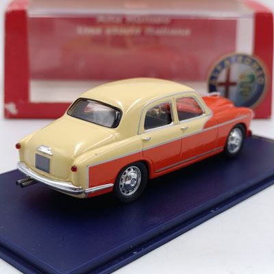 M4 Models 1956 Alfa Romeo 1900 Super die-cast model car - scale 1/43