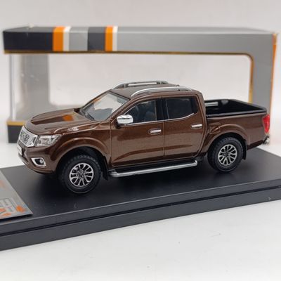 IXO 2017 Nissan Navara die-cast model car - scale 1/43