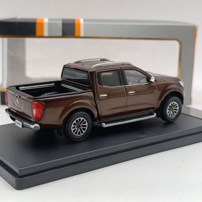 IXO 2017 Nissan Navara die-cast model car - scale 1/43
