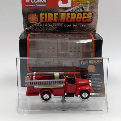 Corgi Fire Heroes 1953 Mack B Open Pumper fire engine in box