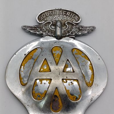 Vintage South Africa Automobile Association car badge #B52458