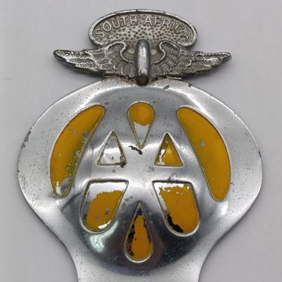 Vintage South Africa Automobile Association car badge #B41654