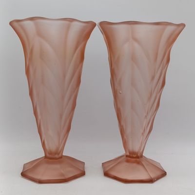 Pair of Arte Deco pink frosted glass vases - one has a small chip at the base