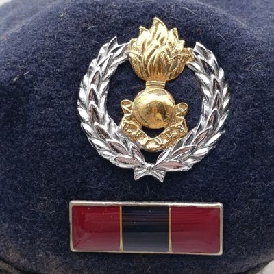 SADF Engineers corps beret with badge and balkie - size 56