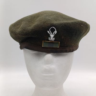 SADF Infantry beret with bokkop and balkie - size 58