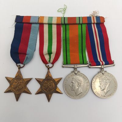 Set of 4 World War 2 Medals - Unnamed, Secondhand Collectible Military Medals