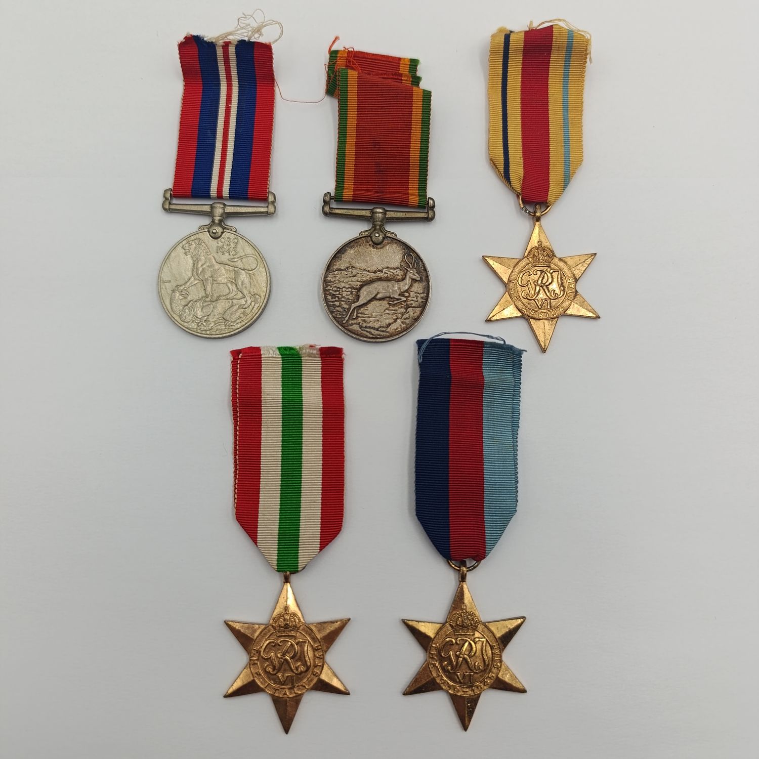 Set of 5 WW2 medals issued to 242093 A.O Bennett - Military Medals South Africa